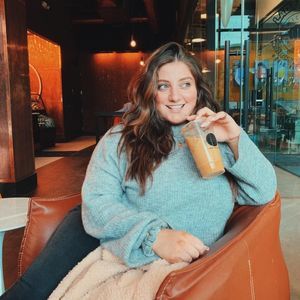 Meet your Posher, Nina